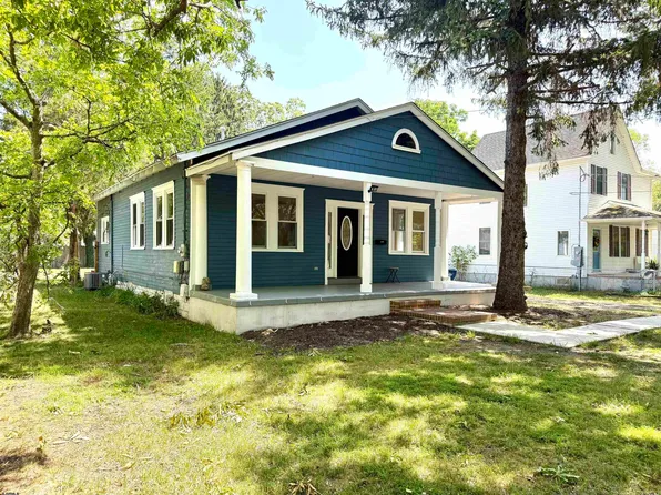 5909 9th St, Mays Landing, NJ 08330