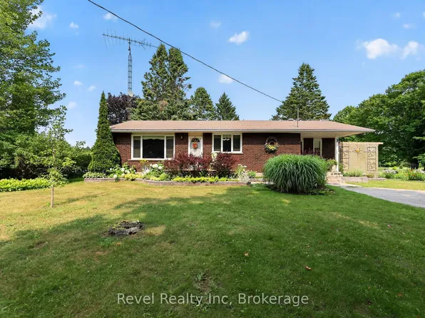 459 Cedar Point Rd, Tiny, ON L9M 0J5