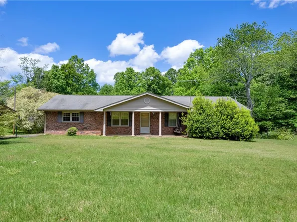 226 Blackjack Rd, Westminster, SC 29693