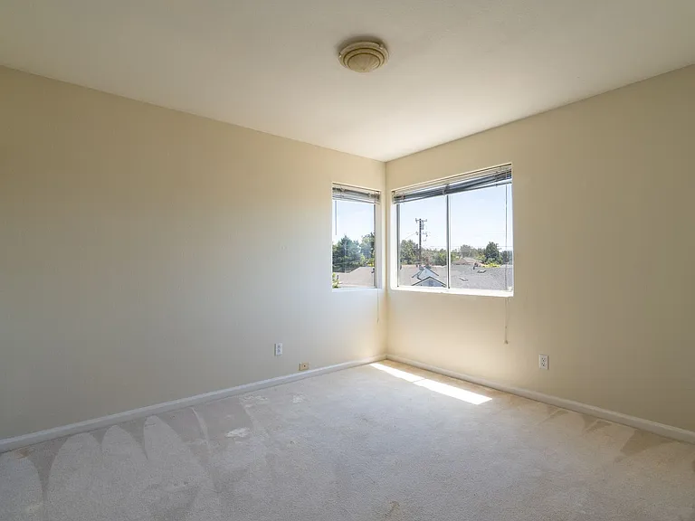 1109 Camellia Ct — Photo 29