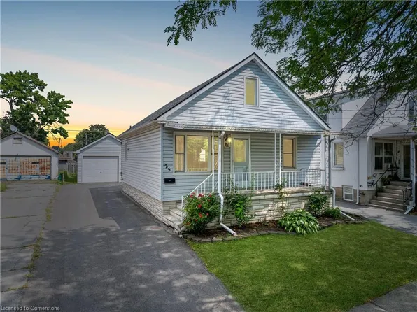 25 Balmoral Ave, Welland, ON L3B 1S3