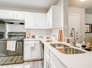 The Oaks at Hampton, Dallas, TX 75224