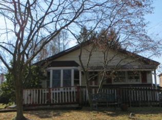 804 Crystle Rd, Aston, PA 19014