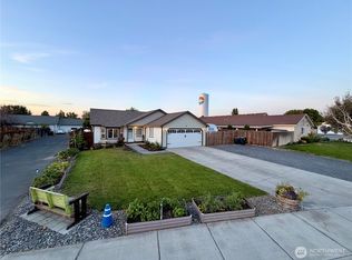 1616 Pirate Ln NE, Moses Lake, WA 98837