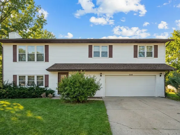 1245 Michelle Ct, Iowa City, IA 52240