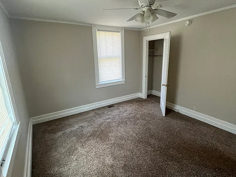 509 Lord Ave #509 — Photo 8
