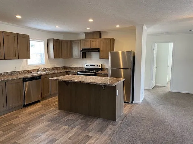 Lakeview Terrace — Photo 11