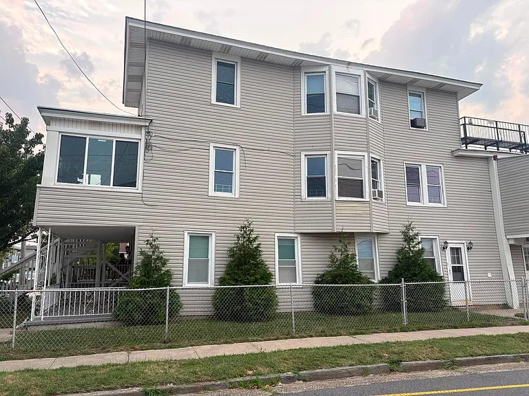 901 N Ohio Ave — Photo 17
