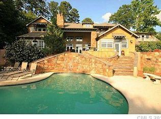 524 Shoreline Dr, Matthews, NC 28104