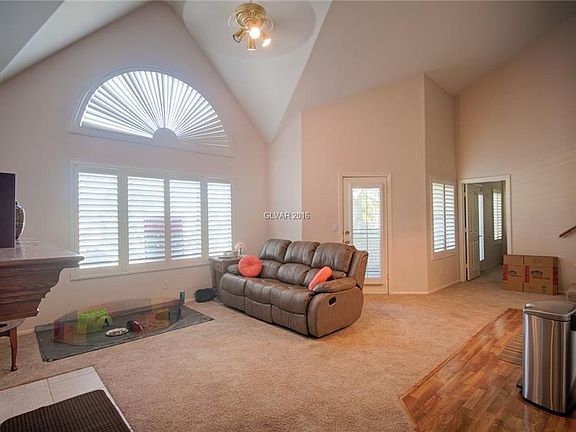 3rd image of 701 Capri Dr Unit 1C