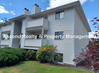 11044 SW Greenburg Rd APT 217, Tigard, OR 97223