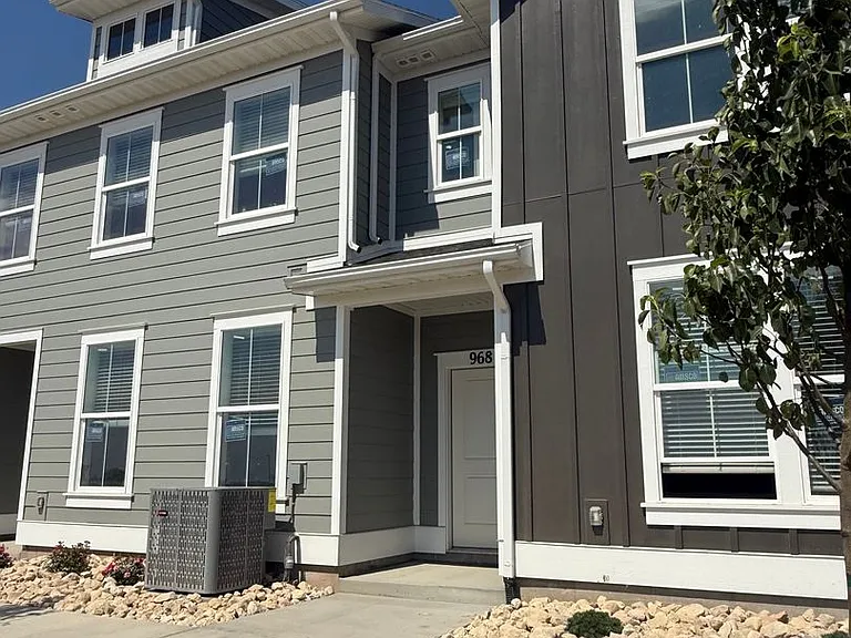 948 S Swoop Dr — Photo 4