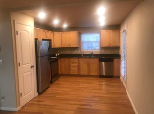 1937 SE Sherrett St, Portland, OR 97202