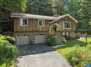 13 Winter Ter, Mahwah, NJ 07430