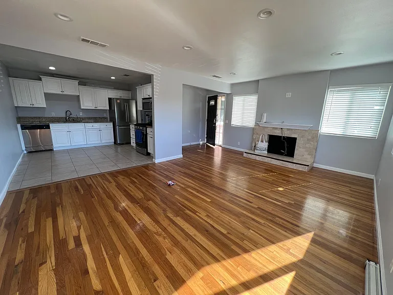 11761 Dino Pl — Photo 8