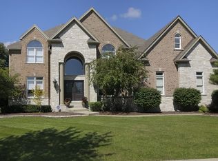 4440 Esquire Cir, Naperville, IL 60564