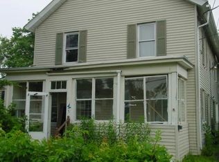 3 Davis St #2, Hoosick Falls, NY 12090