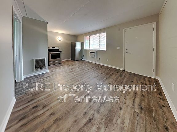 2nd image of 2525 Merry Oaks Dr #2