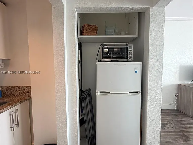 700 Biltmore Way #1216 — Photo 10