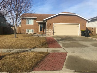 5509 S Mandy Ave, Sioux Falls, SD, 57106
