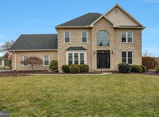 1093 Country Club Rd, Camp Hill, PA 17011