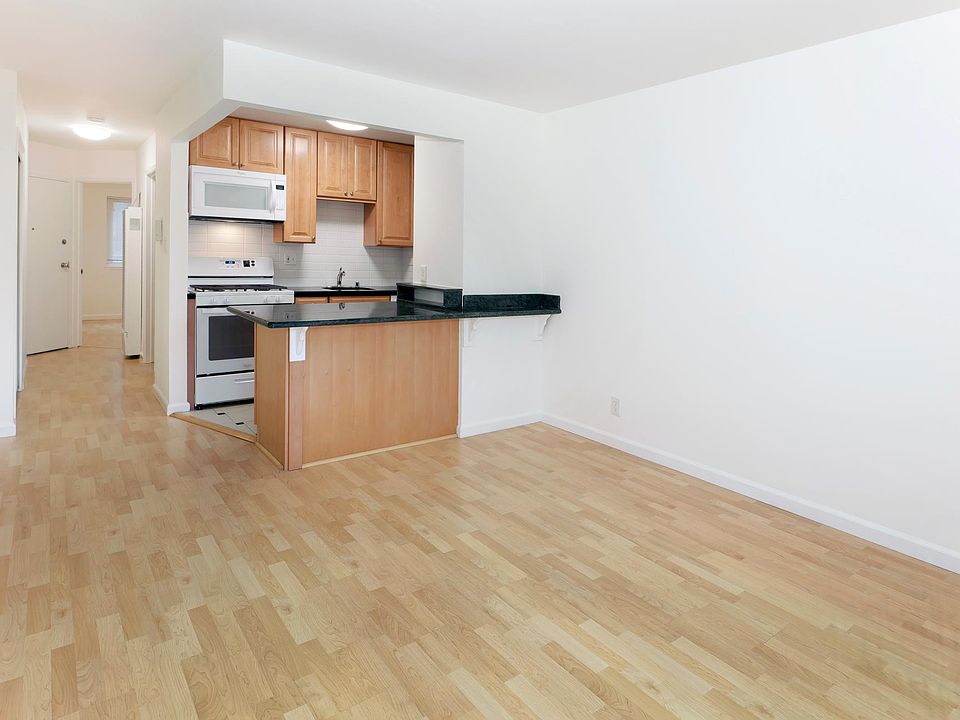 1st image of 164 23rd Ave APT 1