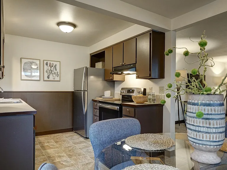 Upland Terrace — Photo 19