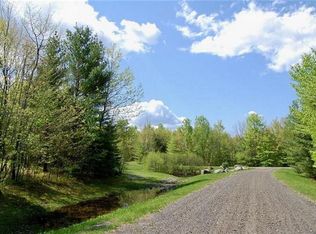 4 Kentwood Dr, Readfield, ME 04355