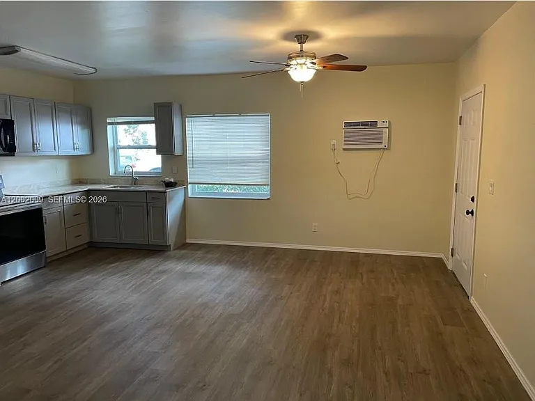 1720 Pierce St #1 — Photo 2