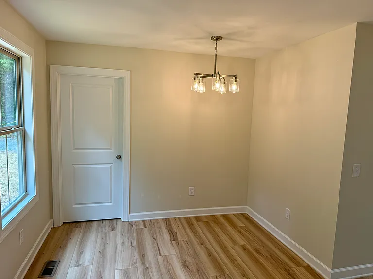 428 Parker Rd — Photo 10