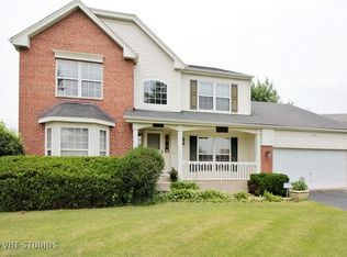 2672 Wildflower Ct, Round Lake Beach, IL 60073