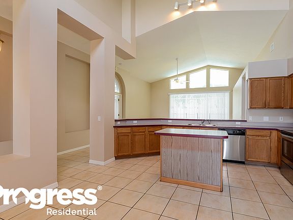 5th image of 18513 Kingbird Dr