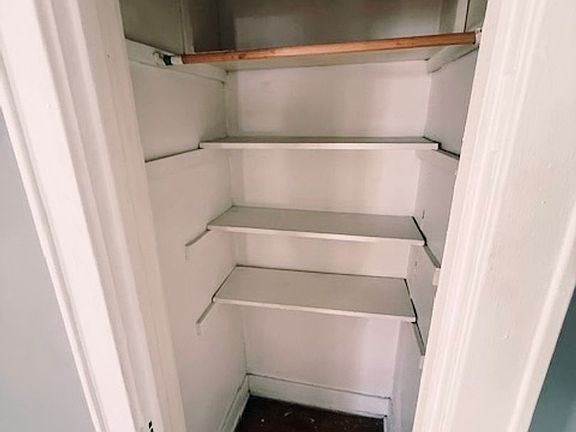 5th image of 914 Eureka St #2