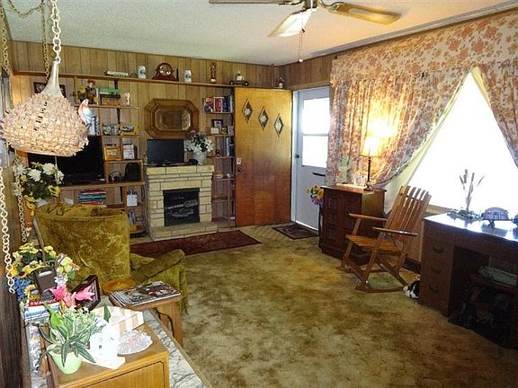 5th image of 521 Sheridan Dr