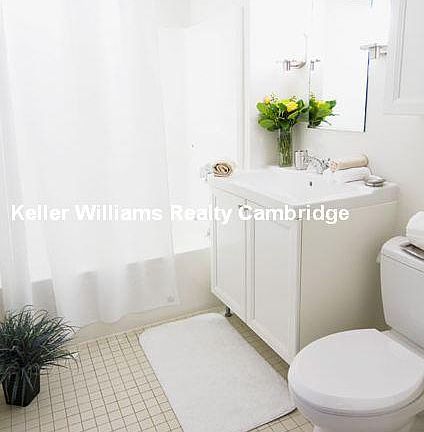3rd image of 1008 Massachusetts Ave APT 307