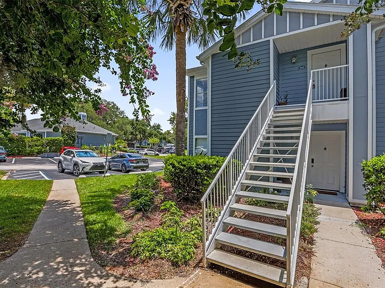 2508 Grassy Point Dr #202 — Photo 1