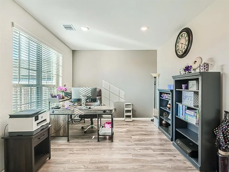 3735 Lion Creek Ct — Photo 9
