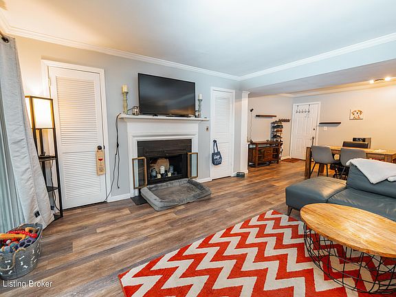 5th image of 410 Mockingbird Valley Rd APT 11