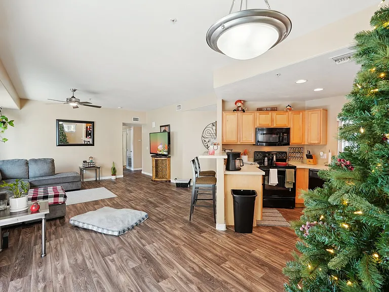 Sereno Townhomes — Photo 63