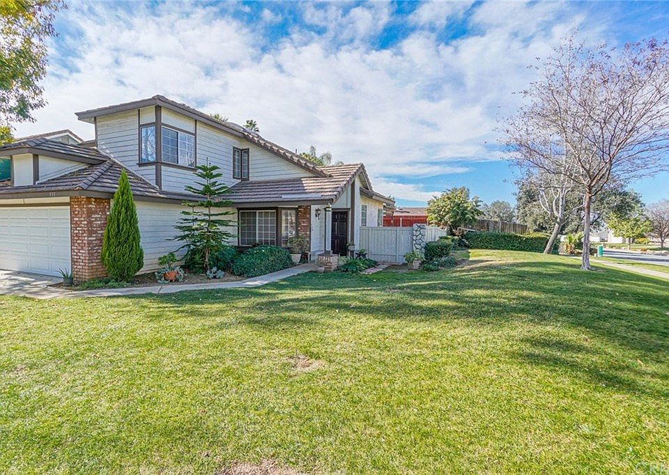 1st image of 531 Westbrook Cir