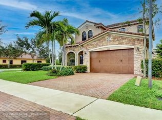 7486 NW 113th Ave, Pompano Beach, FL 33076