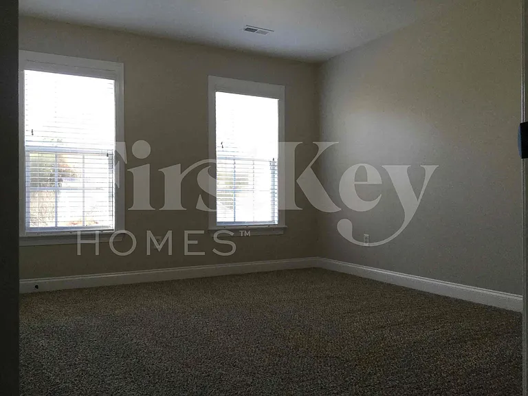 457 Riverglen Dr NW — Photo 16