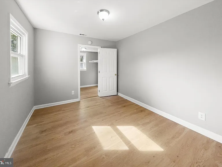 6306 Leapley Rd — Photo 11