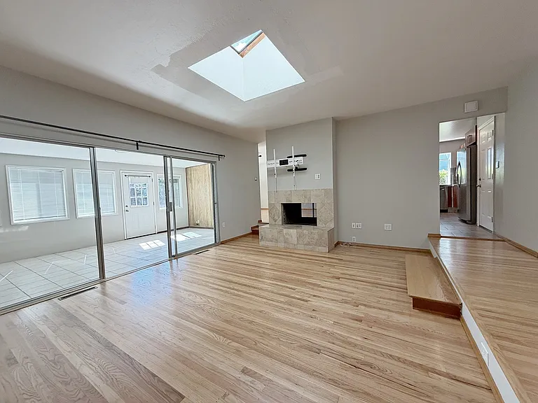 5289 Rimwood Dr — Photo 6