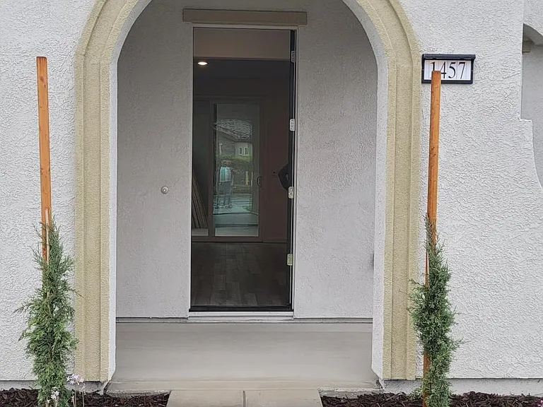 1457 W Woodward Ave — Photo 16