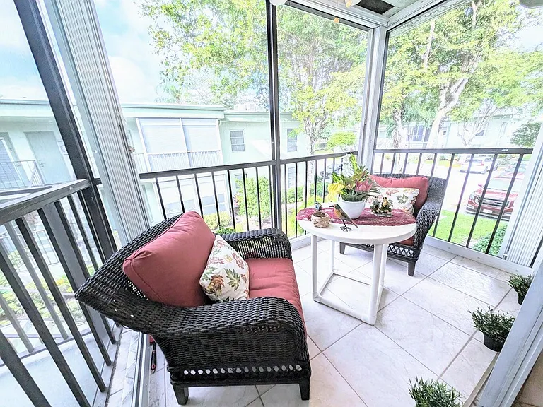 7515 S Oriole Blvd — Photo 4