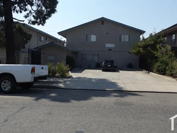 420 E Locust St #2, Lodi, CA 95240