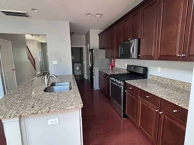 33339 Lone Cedar Lndg — Photo 12