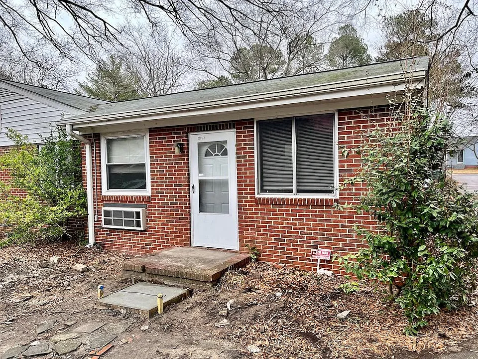2205 Pike St #1/2