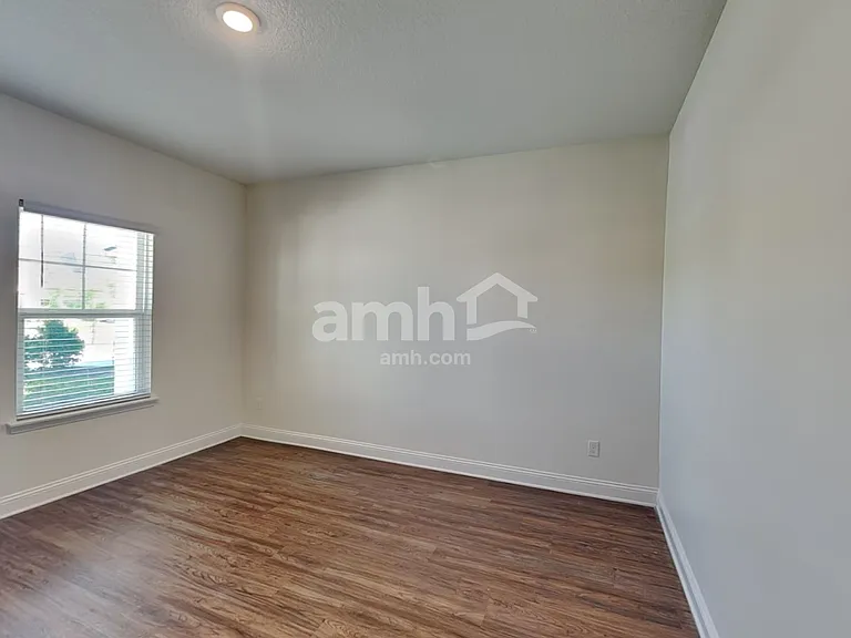 3150 Creek Village Ln — Photo 7